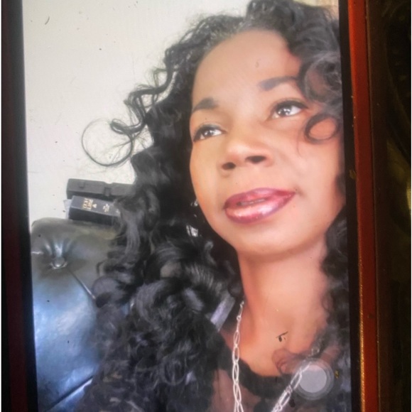 Meet your Posher, Shay - Picture 3 of 3